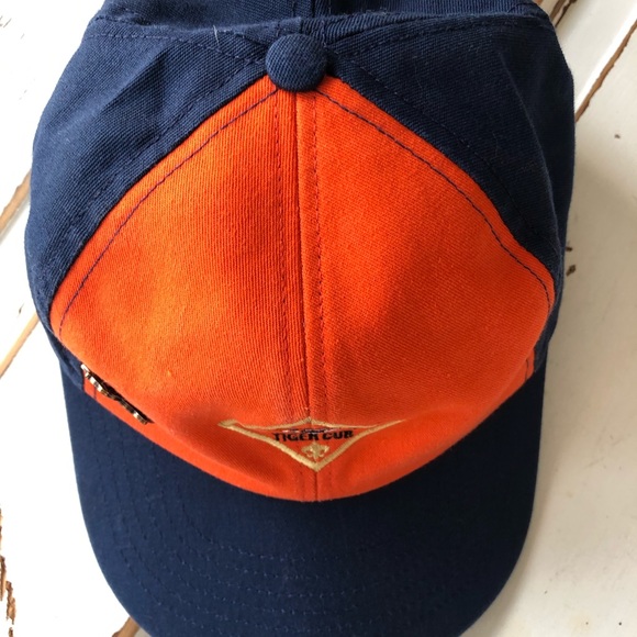 Boy Scouts Tiger Cub Hat and Pin - Picture 2 of 8